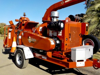 4/2017 MORBARK BEEVER M15R COMMERCIAL DIESEL 15" BANDIT WOOD CHIPPER