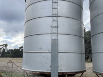 3x 40t Nelson Silo's