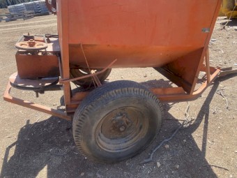 Small Petrol super spreader 