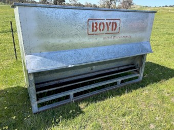 Boyd Sheep Feeders