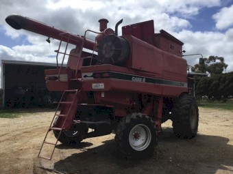 Case IH 2144 Header with 25' Front