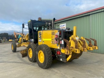 KOMATSU GD655-5 GRADER