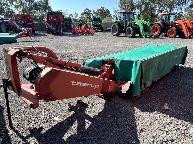 Taarup 2432 8 Disc Mower