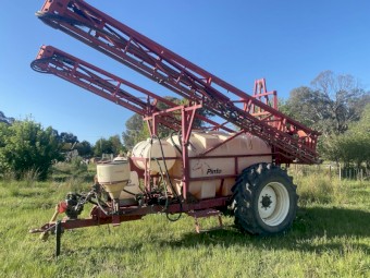 Croplands Pinto 24 meter boomspray 