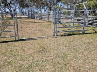 Clipex all-rounder portable cattle yards 