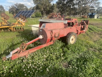 International 440 Small Square Baler 