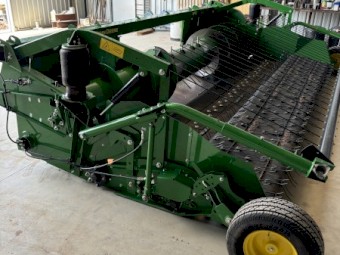 John Deere BP 15