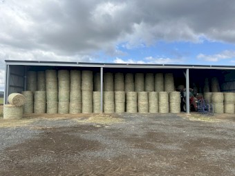 Oaten 4x4 Round Hay