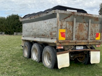 Pig trailer