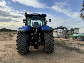 2022 New Holland T6080 Tractor