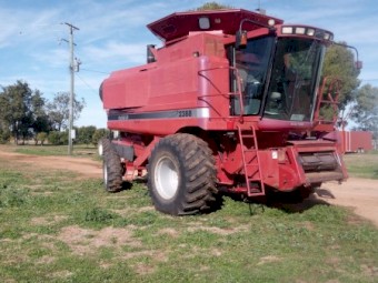 2000 Case IH Header 2388 Header with Front