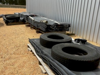 162 x Hay Caps with Pegs