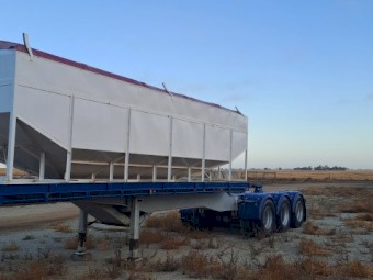 Haulmark 24ft Flat Top Trailer with Gravity Bin