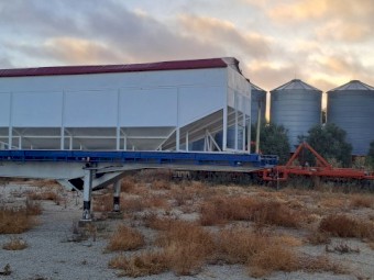 Haulmark 24ft Flat Top Trailer with Gravity Bin