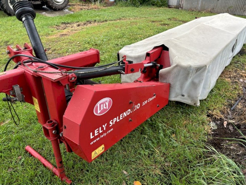 Lely Splendimo 320 belt drive mower.   3.2M 8 Disc