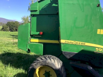 2008 John Deere 592 Round Baler
