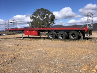 1994 Krueger 44ft Road Train Lead Trailer.