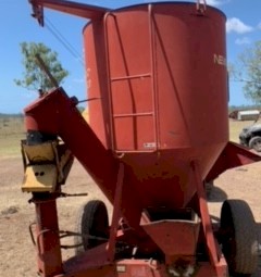 New Holland Grain Mixer