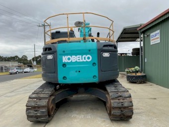 KOBELCO SK235SR-2 WITH BLADE WORK READY