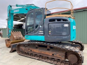KOBELCO SK235SR-2 WITH BLADE WORK READY