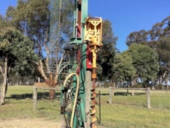 2010 Munro Multi-Set MKII Post Driver