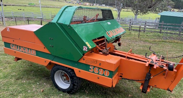 Hay Baler Gallignani 5690 Gold Square Baler