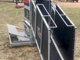 COMBI CLAMP NEAR NEW