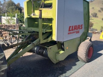 Class Roland 66 Round Baler
