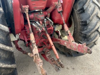 International 684 FWA loader Tractor 