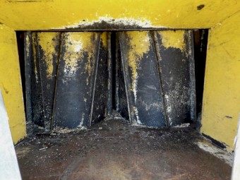 LATE MODEL VERMEER BC1500 SMART FEED COMMERCIAL 15" DIESEL WOOD CHIPPER