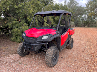 Honda Pioneer 1000 UTV