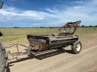 Pearce Offsider Hay Feeder