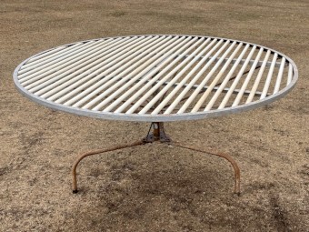 Lyco Round Wool Table