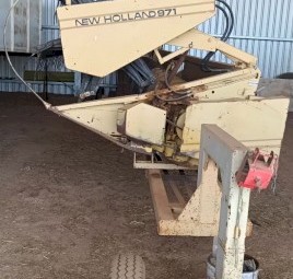 New Holland TX66 Header