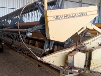 New Holland TX66 Header
