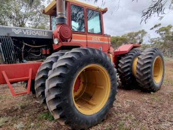 Versatile 855 Tractor