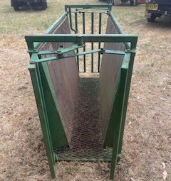 SHEEP AND GOAT WEIGH CRATE