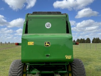 John Deere 864 Premium Round Baler