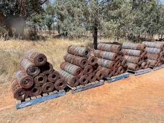 Mesh Fencing Wire Weather Damaged 7 x 920h