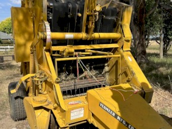 Vermeer 504 Super F baler