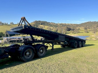 40ft Haulmark Convertible TOA Lead Trailer