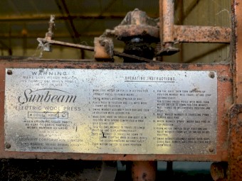 Sunbeam Dual Wool Press