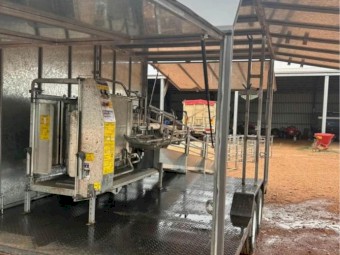 Peak Hill handler on riv steel trailer 