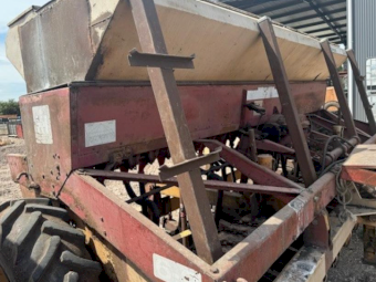 1985 International McCormack 6-2