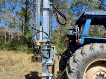 ELGRA S89 100 CELL HIGH LIFT HYDRAULIC PERCUSSION POST DRIVER