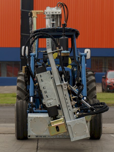 ELGRA SERIES 90 75 CELL HYRAULIC PERCUSSION POST DRIVER