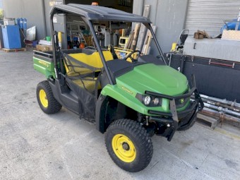  John Deere Gator Side by Side ATV Model-XUV560E,