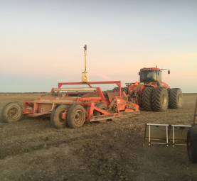 2009 Case IH 385HD Tractor with 2003 Horwood Bagshaw 14ft Laser Bucket