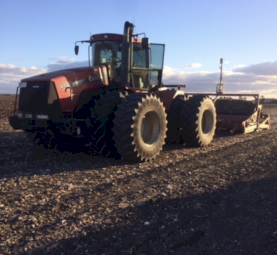 2009 Case IH 385HD Tractor with 2003 Horwood Bagshaw 14ft Laser Bucket