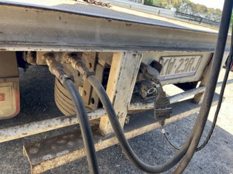 Hino Truck and 11 horse goosneck